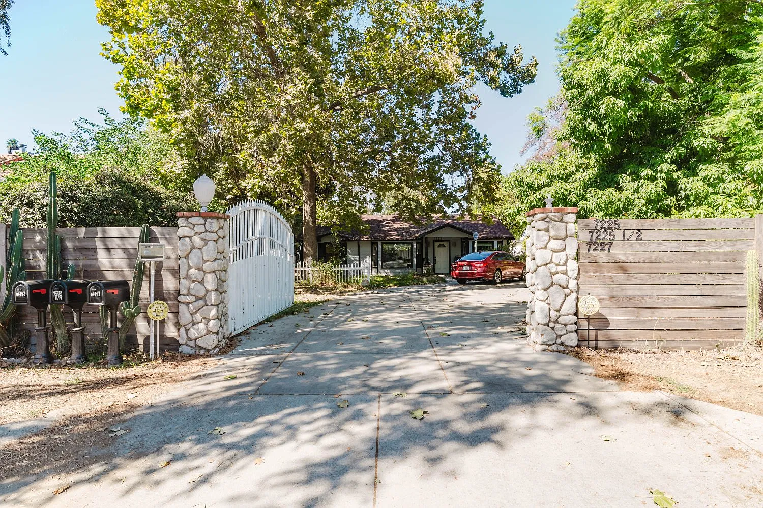3 bed, 1200 sqft, $3,500 — Photo 1