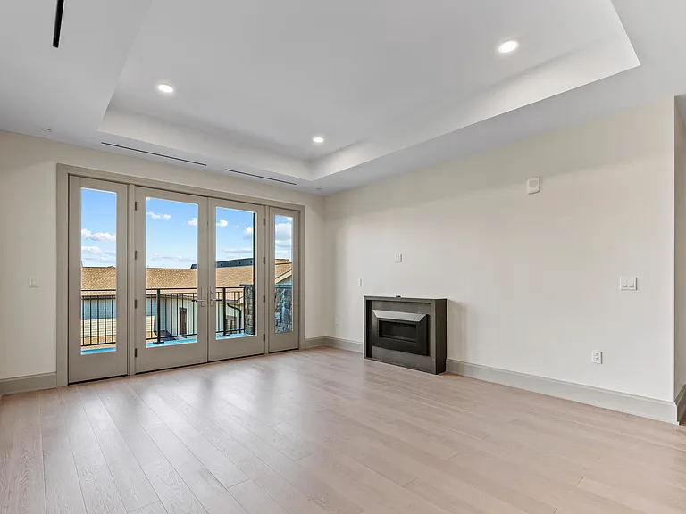 120 Old Post Rd #Penthouse E303 — Photo 6