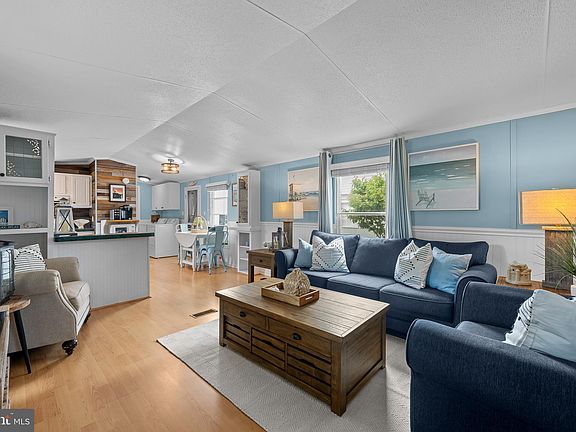 5th image of 39048 Spicer Ln #820
