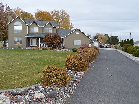 2nd image of 5549 Lorri Ln