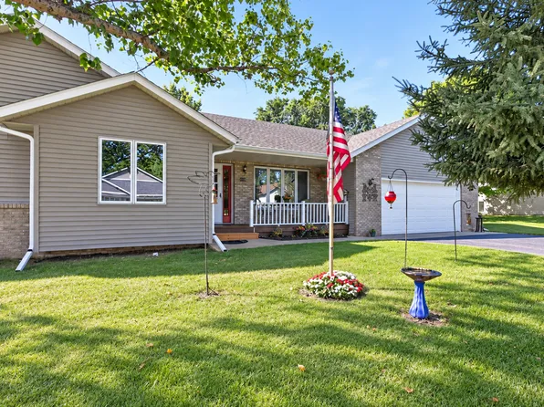 1108 Lochmist Ln NW, Alexandria, MN 56308