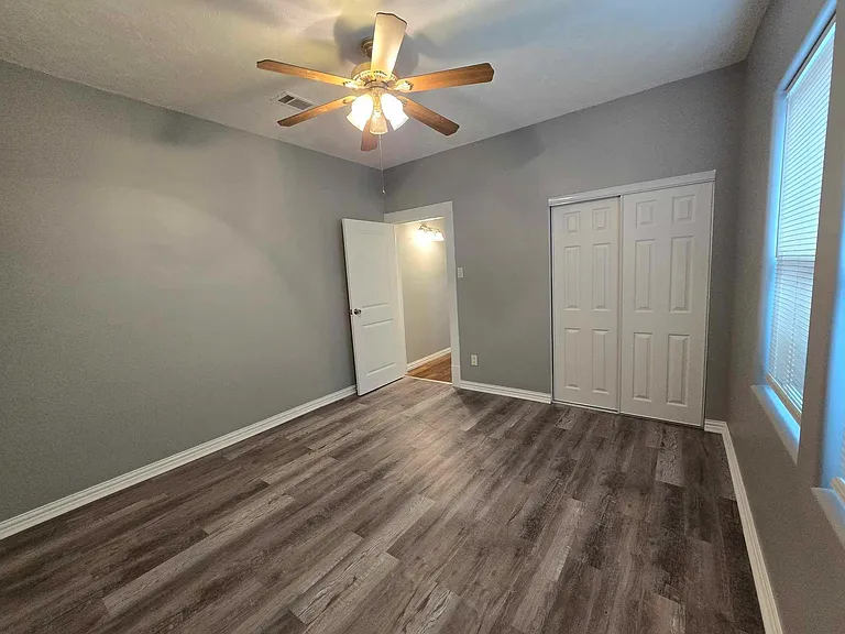 3125 Illinois St — Photo 14