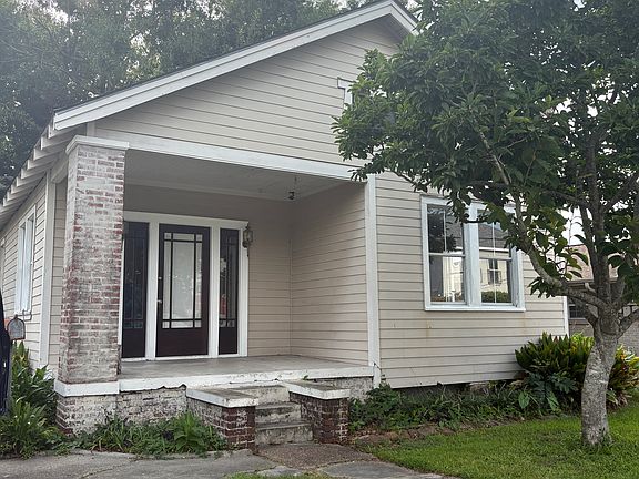 2nd image of 129 Metairie Ct