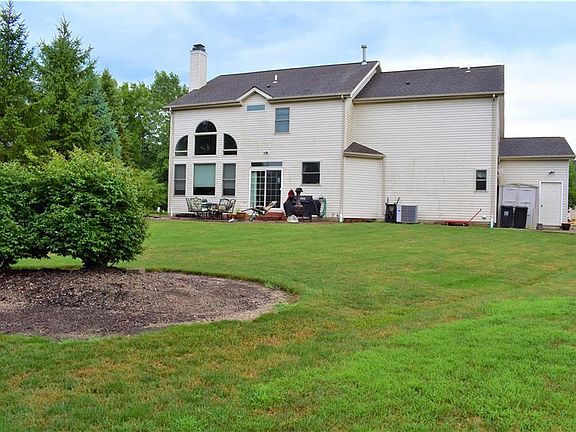 3rd image of 15002 Old Oak Dr