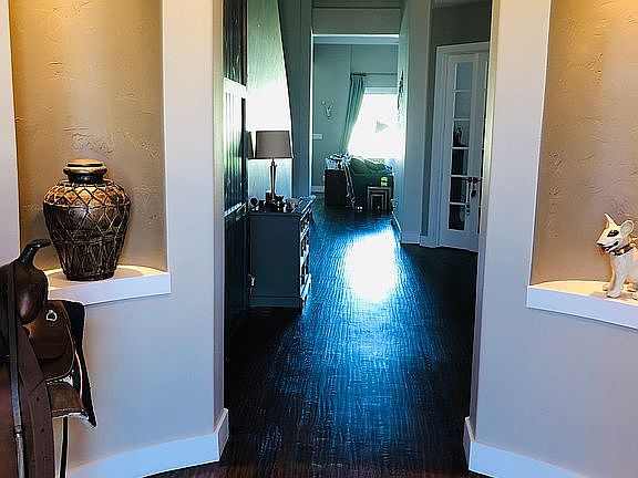 4th image of 301 Diamond Rose Dr