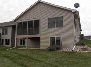 1736 Garrett Ave, Clinton, IA 52732
