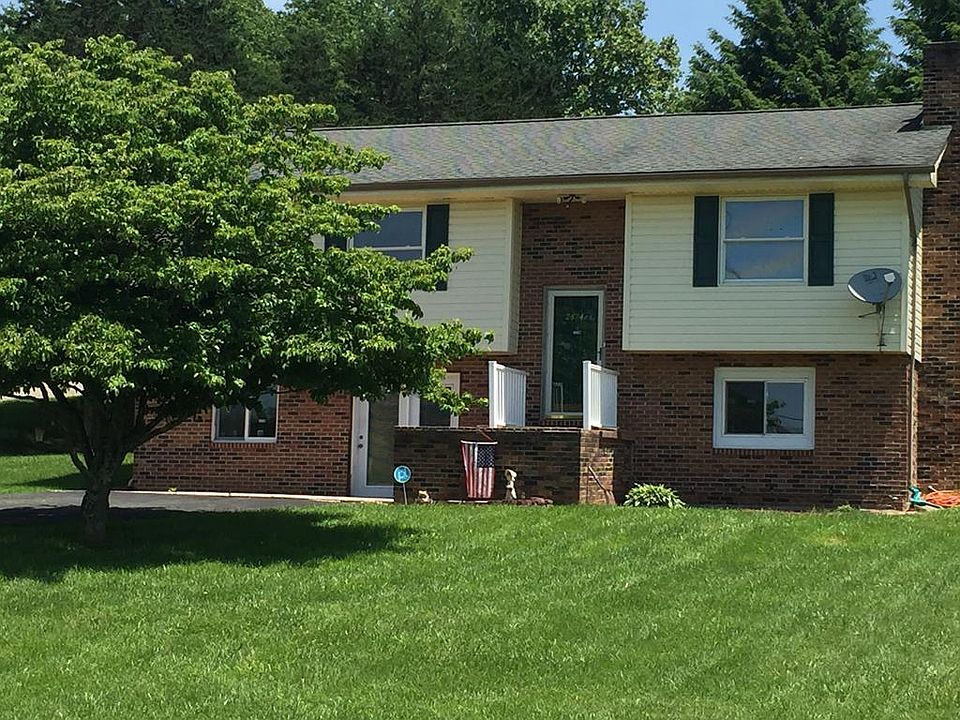 1st image of 2674 Banner St