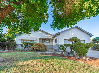 1390 Palomar Cir, Sacramento, CA 95831