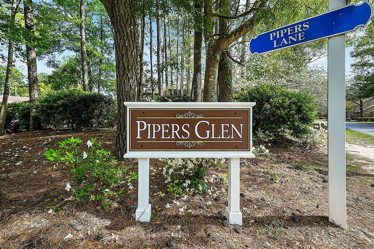Building Photo - 105 Pipers Ln