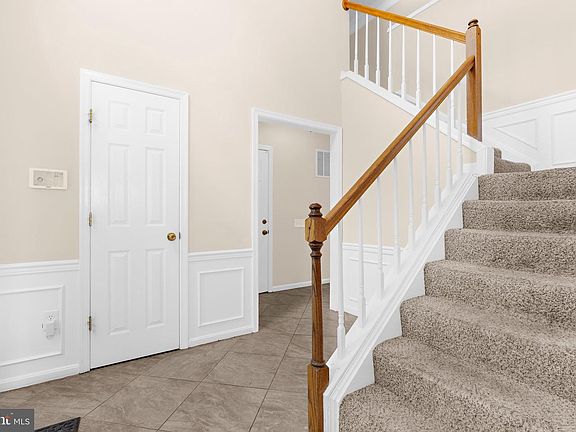 5th image of 9801 Bridle Brook Dr