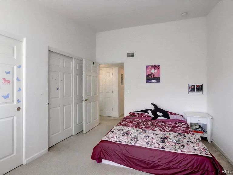 1110 Opal St #202 — Photo 16