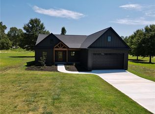 408 Edgewood Dr, Belton, SC 29627