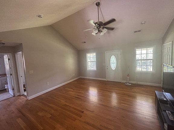 4th image of 206 Chattan Ct