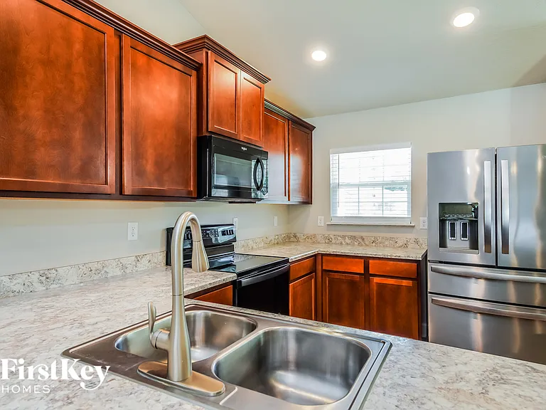 602 Bradley Way — Photo 7