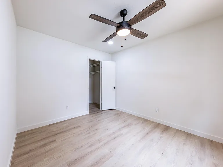7601 W Gate Blvd — Photo 21