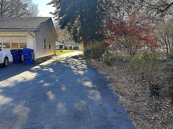 3rd image of 9593 N Shore Dr