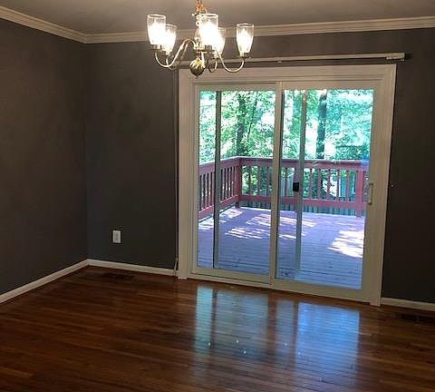 dining room off deck
