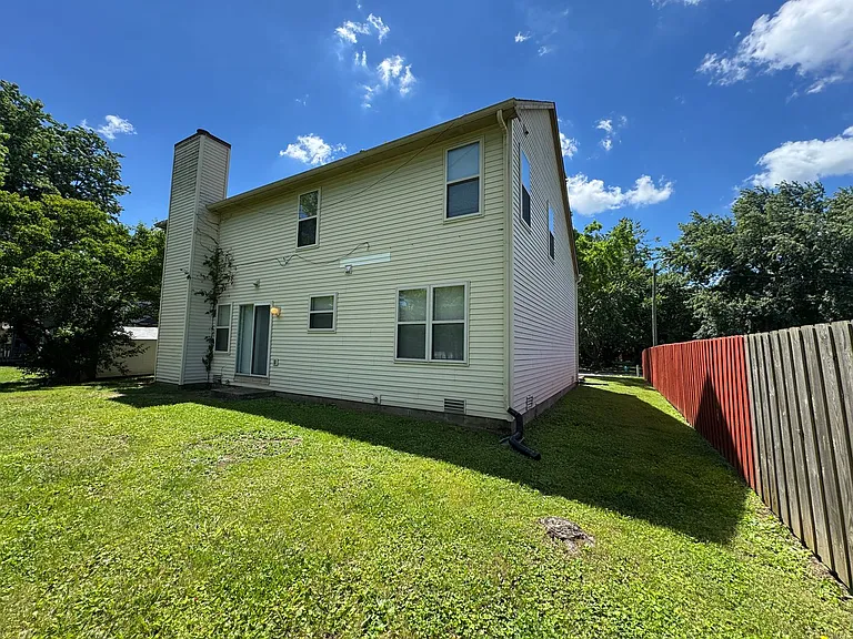 5538 N Meadow Dr — Photo 41