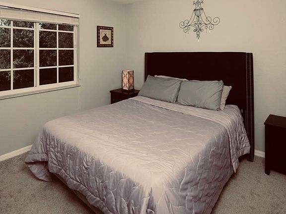 5th image of 10084 Pacific Pines Ave