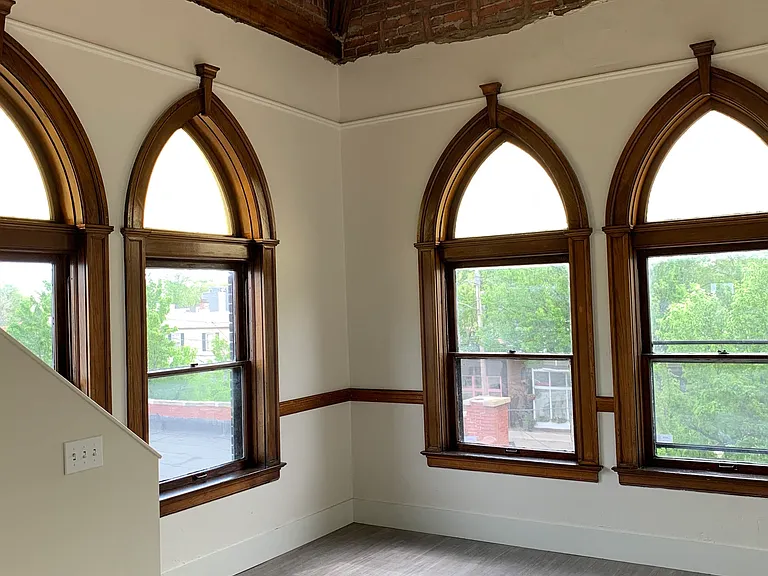 San Sofia Luxury Apartments — Photo 11