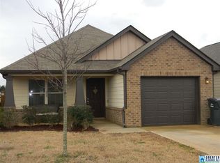205 Union Station Dr, Calera, AL 35040