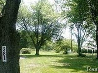 381 Waldon Rd, Orion, MI 48359