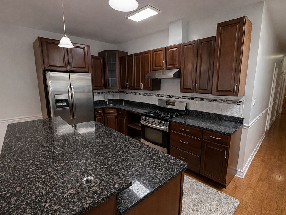 1st image of 8618 102nd St #2A