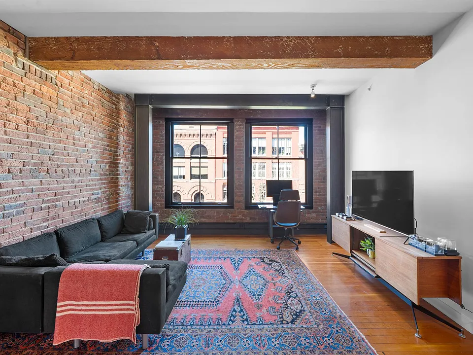 310 Water St #405