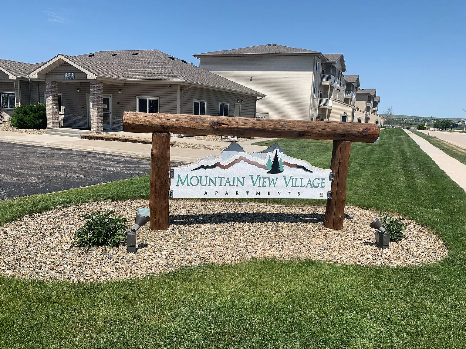 Mountain View Village — Photo 1