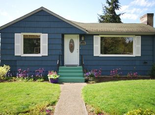 11051 35th Ave NE, Seattle, WA 98125