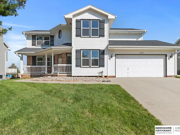 16104 Chicago St, Omaha, NE 68118
