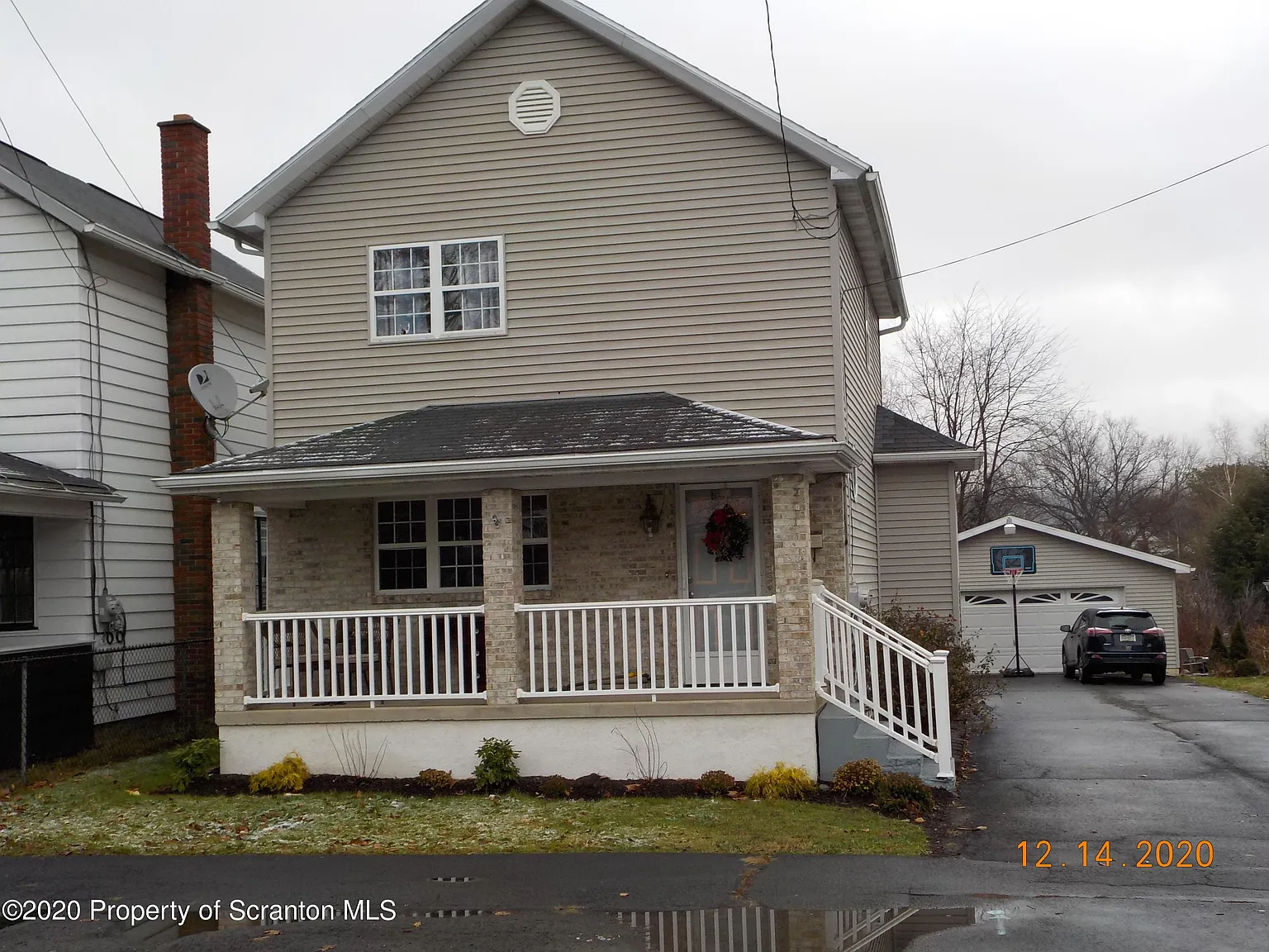 540 Lincoln Ave photo 1