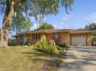 1129 64th St, Windsor Heights, IA 50324