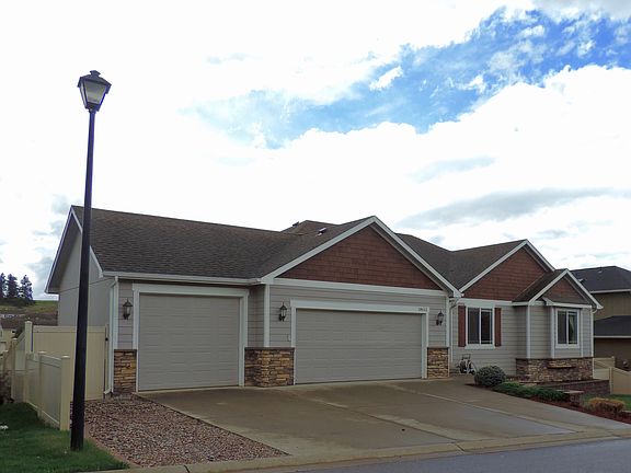 3rd image of 18613 E Turtle Creek Ln