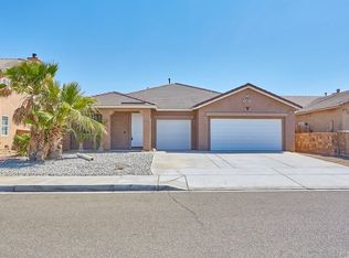 12853 Comet Dr, Victorville, CA 92392