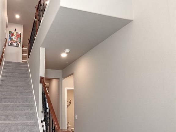 4th image of 5037 Mariner St #89
