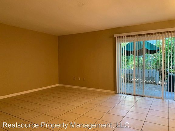 2nd image of 107 Scottsdale Sq