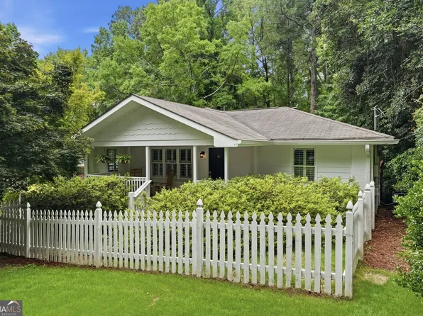 799 Larry Ln, Decatur, GA 30033