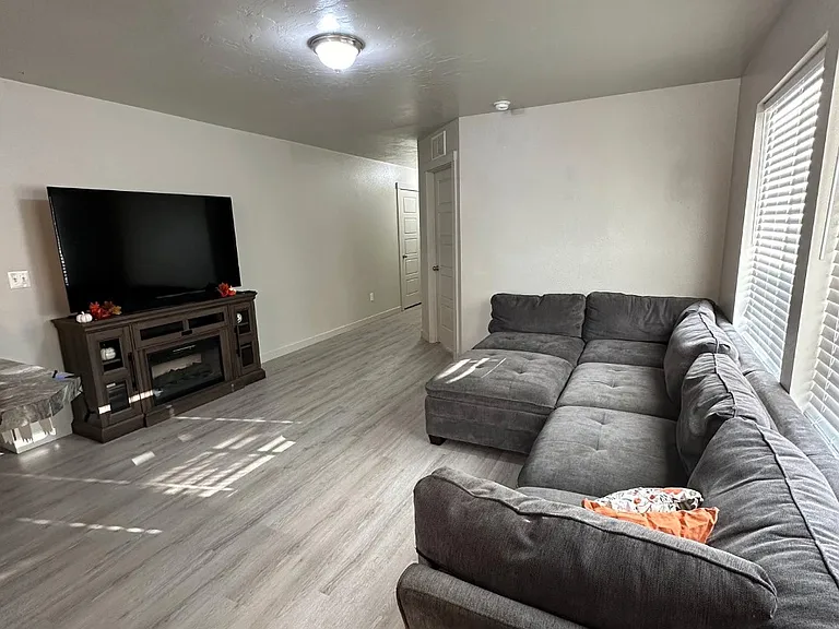 3330 W Tribute St — Photo 37