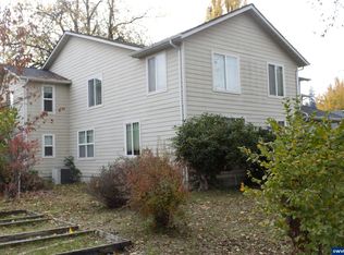 451 Oak Ter, Sweet Home, OR 97386