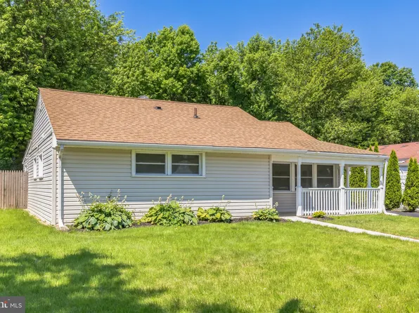 125 Louise Rd, New Castle, DE 19720