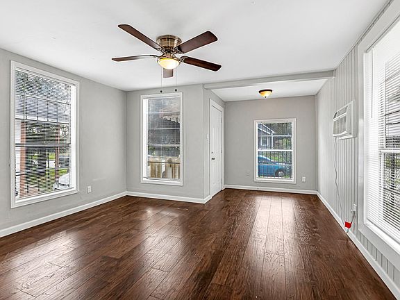2nd image of 7109 Avenue O