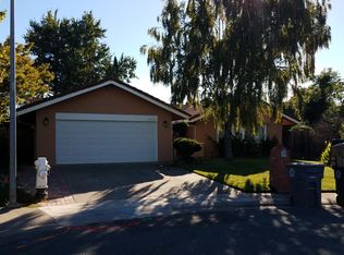 9968 Parkgrove Ct, Elk Grove, CA 95624