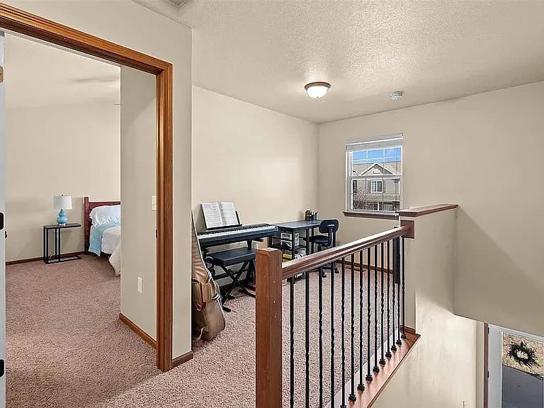 1635 Burr Dr — Photo 6