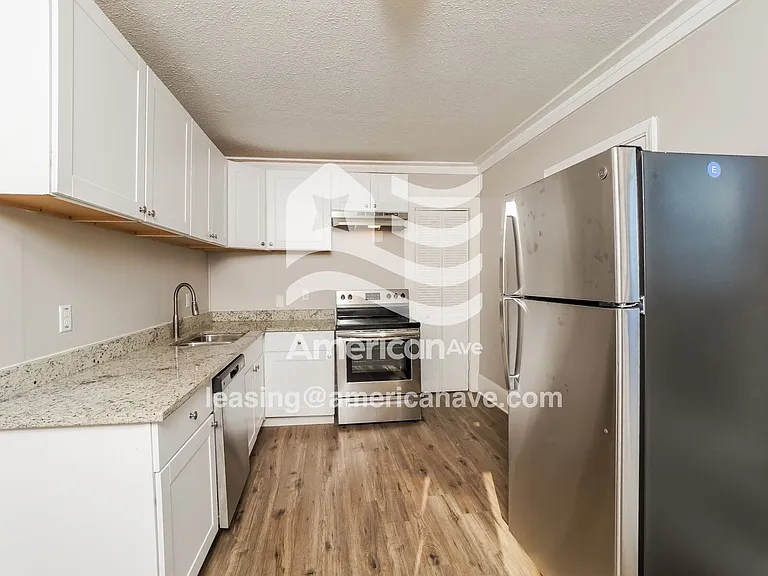 619121_007_wm_-_kitchen_13412252.jpg