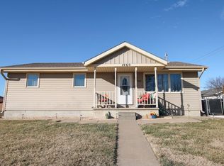 1060 Courtney Dr, Salina, KS 67401