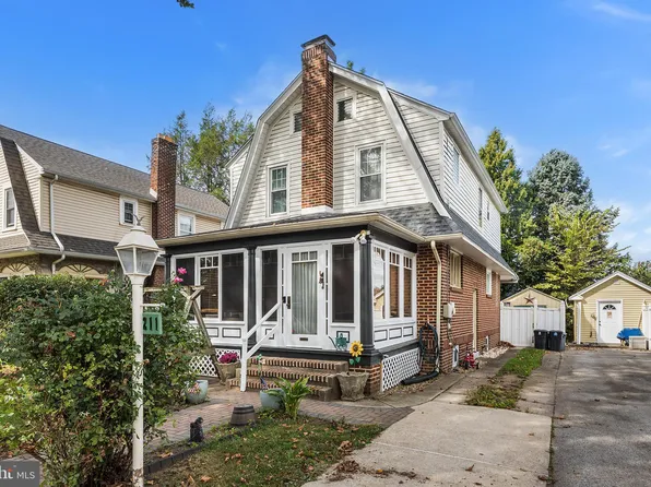 211 W Dupont St, Ridley Park, PA 19078
