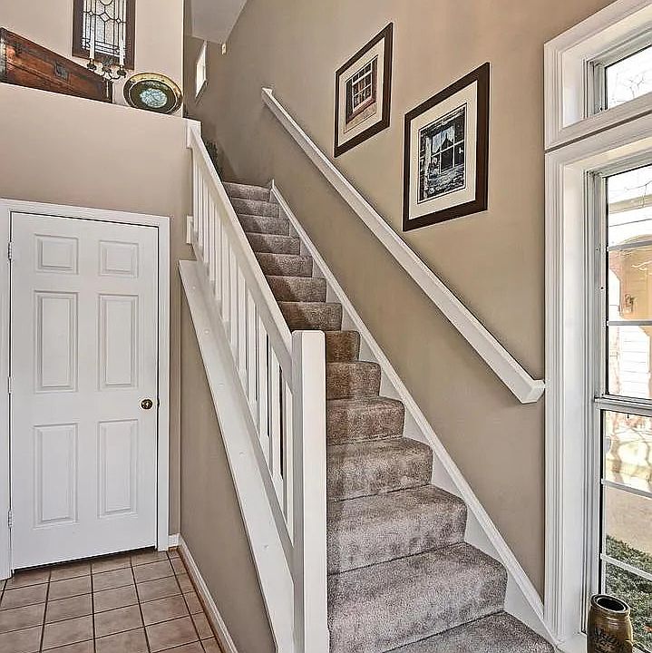 Entrance showing closet