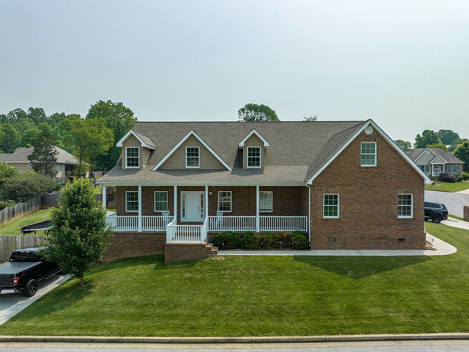 1st image of 1 Hannah Ct