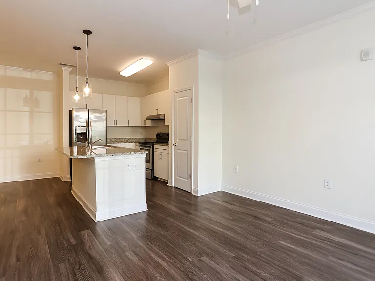 McDowell Creek Court — Photo 4